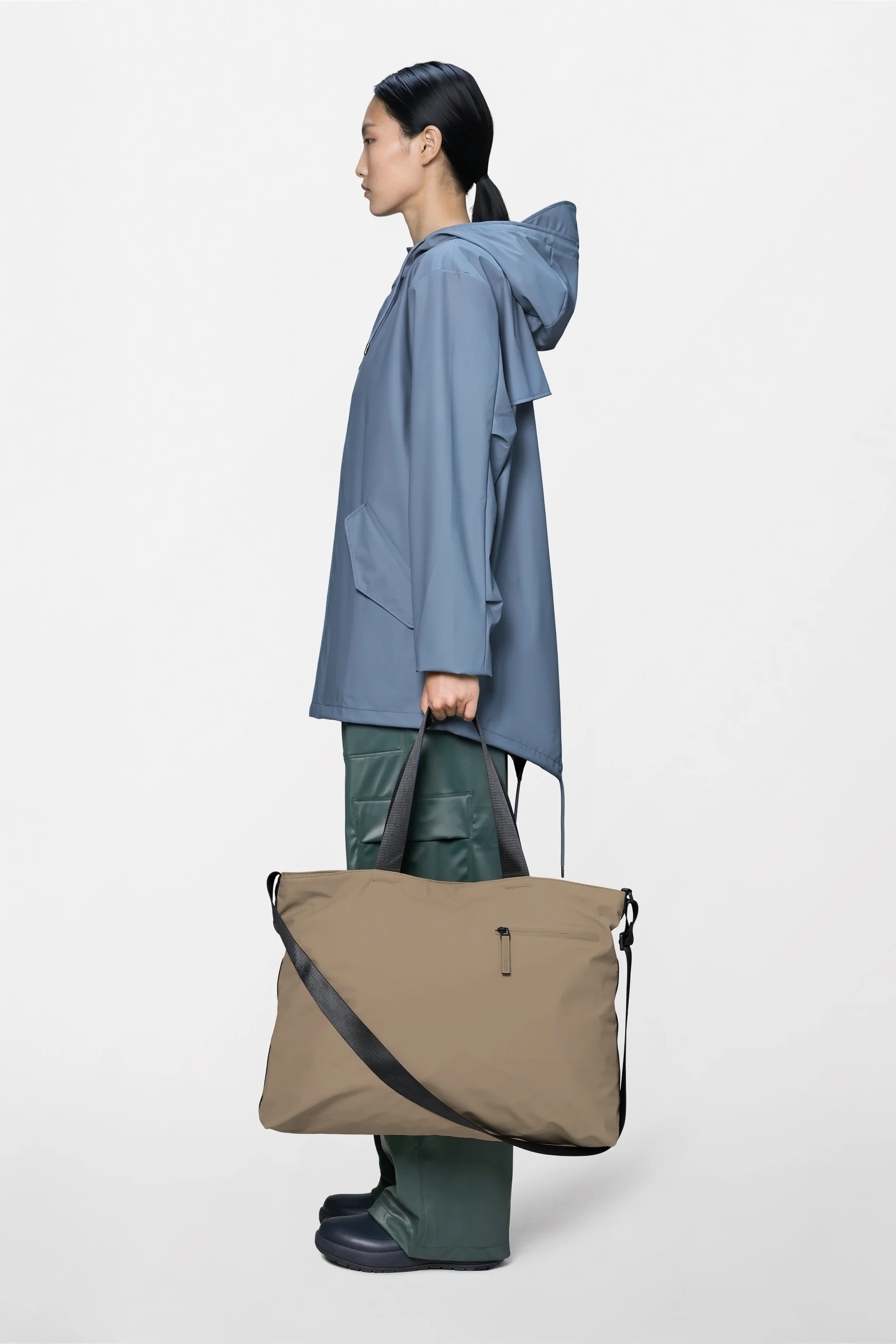 Dash Messenger Tote Bag - Image 3